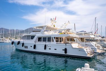 80' Offshore Yachts 2017