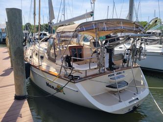 37' Island Packet 2006
