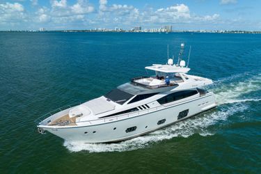 80' Ferretti Yachts 2013