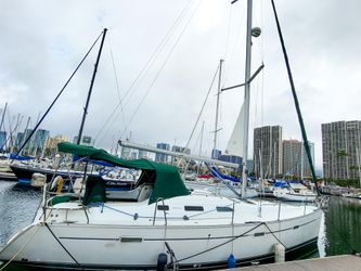 38' Beneteau 2002