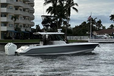 36' Boston Whaler 2023