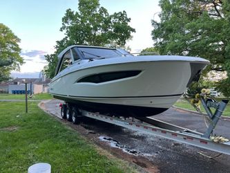 37' Greenline 2019