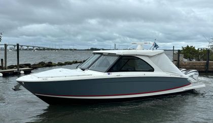 36' Regal 2022