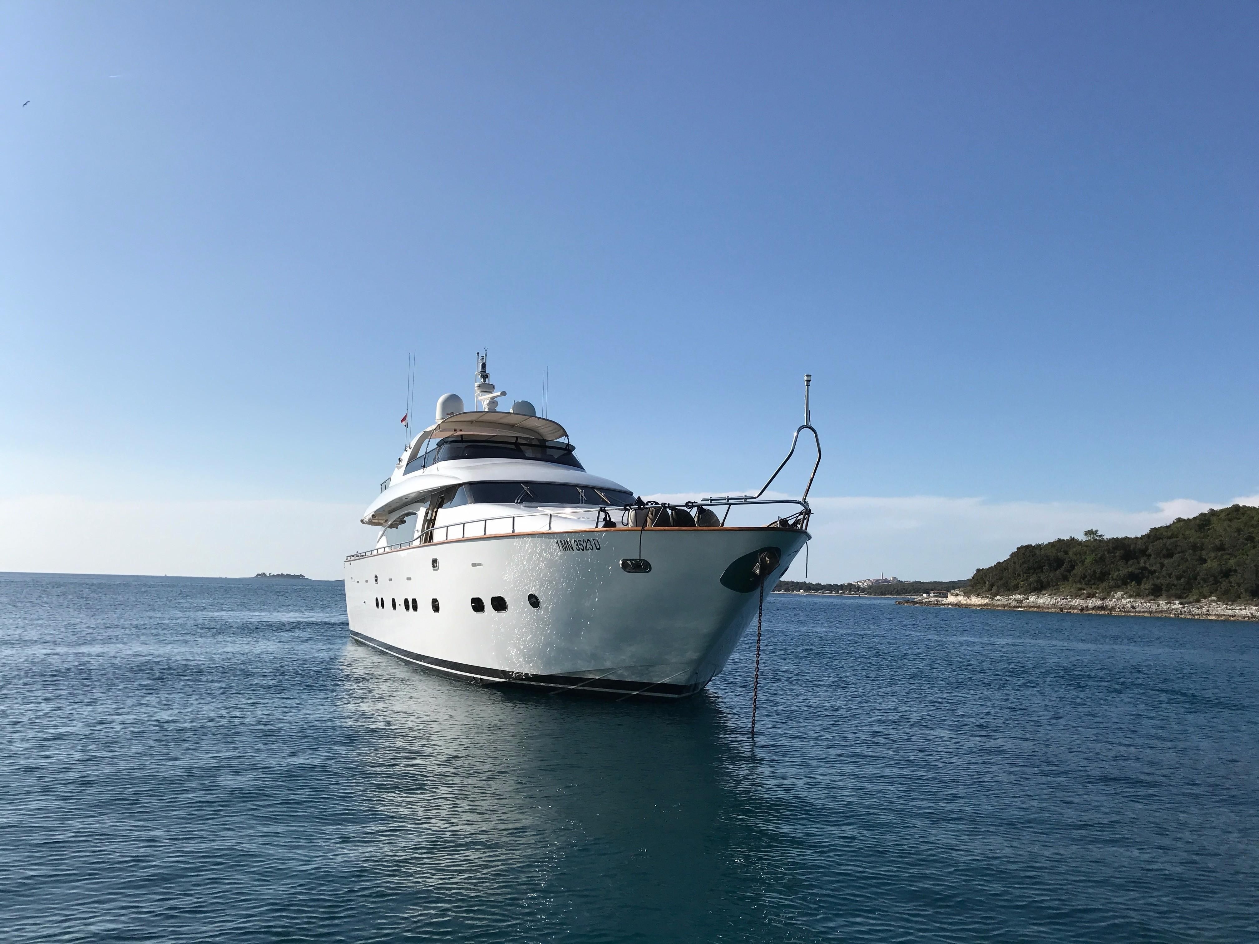maiora 23 yacht for sale