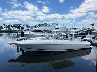 35' Intrepid 2005