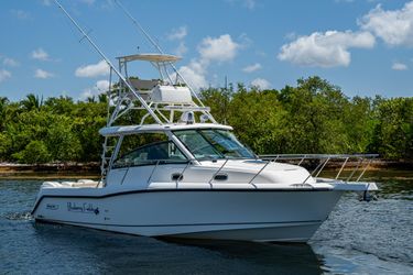 34' Boston Whaler 2015