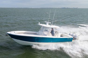 34' Regulator 2018