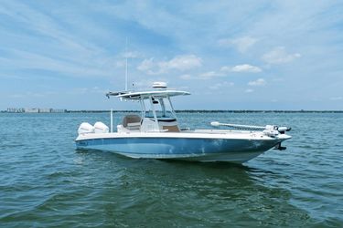 27' Boston Whaler 2020