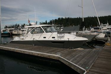 32' Pursuit 2021