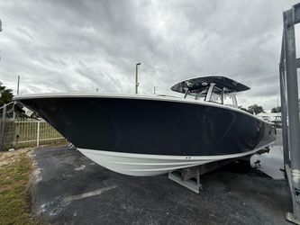 32' Sportsman 2022
