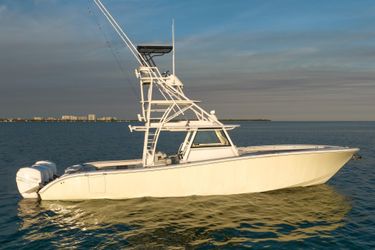 42' Yellowfin 2021