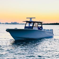 35' Sportsman 2025