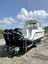 36' Boston Whaler 2012 Yacht For Sale
