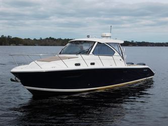 32' Pursuit 2018
