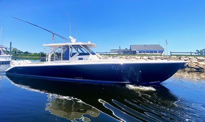 43' Pursuit 2019