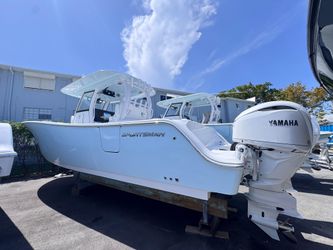 32' Sportsman 2025