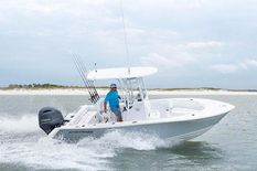 Sportsman Heritage 211 Center Console