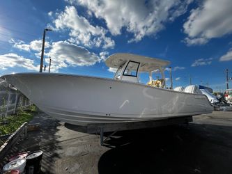 28' Sportsman 2024