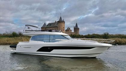 61' Prestige 2020