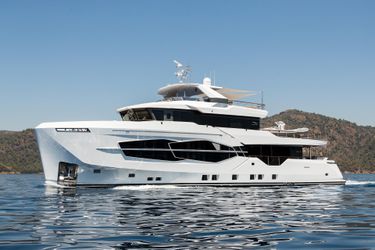 105' Numarine 2026