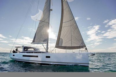 2022 Jeanneau Yachts 65