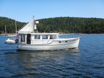 Maple Bay 27 Trawler
