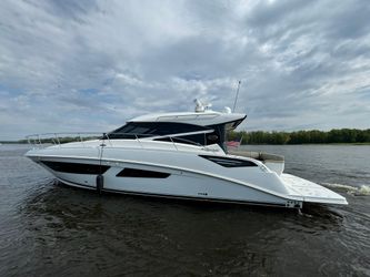 47' Sea Ray 2016