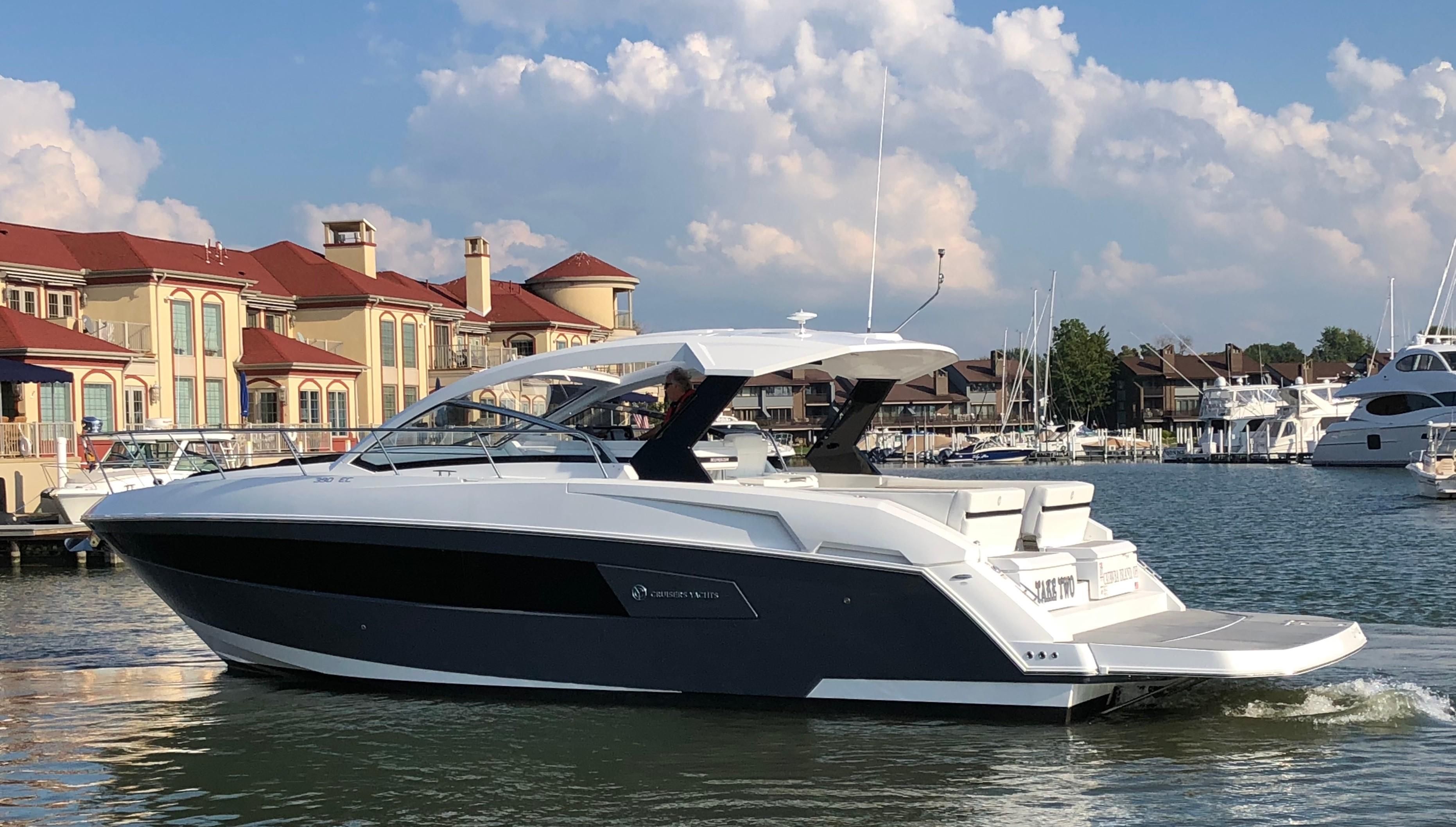 cruisers yachts 390 express for sale
