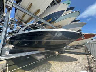 35' Four Winns 2020 Yacht For Sale