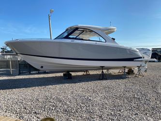 37' Regal 2026