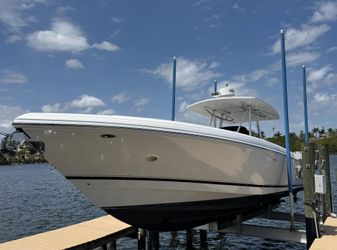 37' Intrepid 2007