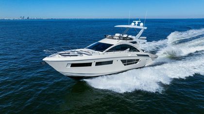 60' Cruisers Yachts 2019