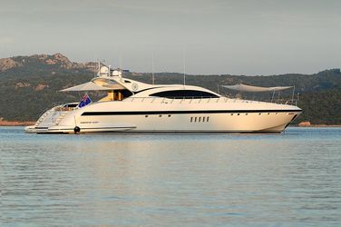 110' Mangusta 2005