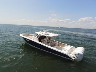 42' Pursuit 2021
