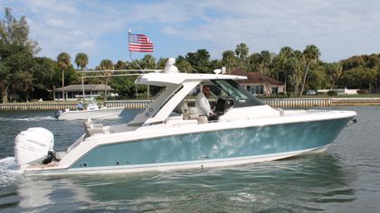 34' Tiara Yachts 2023