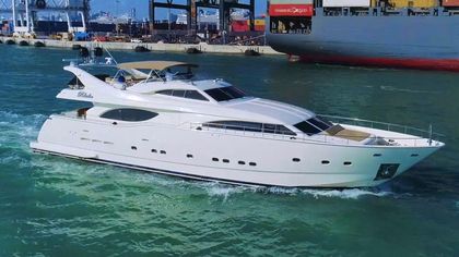 94' Ferretti Yachts 2000
