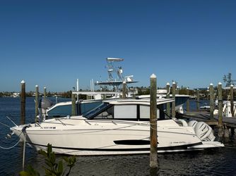 36' Regal 2021