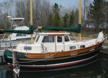 Fisher 30 Pilothouse