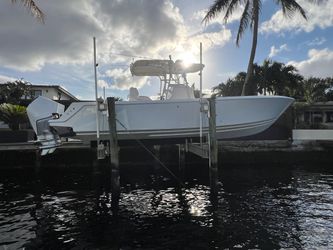 32' Seavee 2006