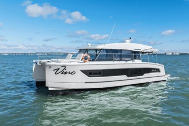 37' Fountaine Pajot 2022