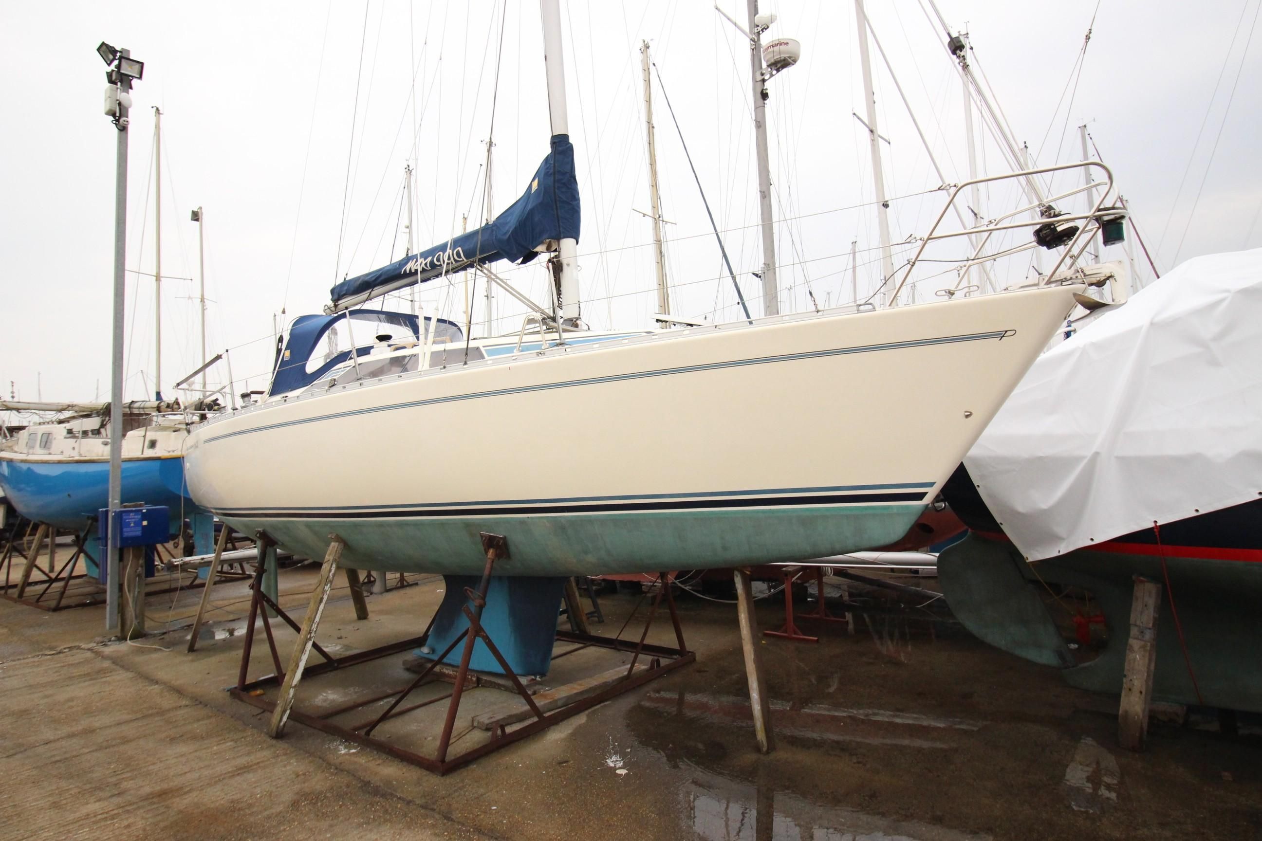maxi 999 sailboat