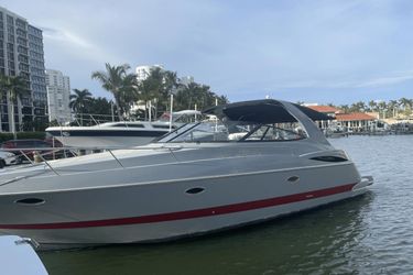 37' Cruisers Yachts 2005