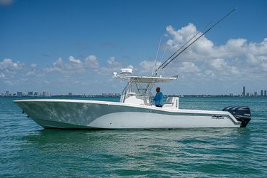 36' Invincible 2012