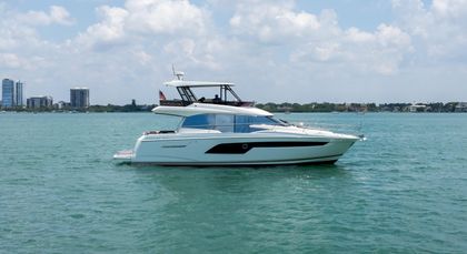 52' Prestige 2019