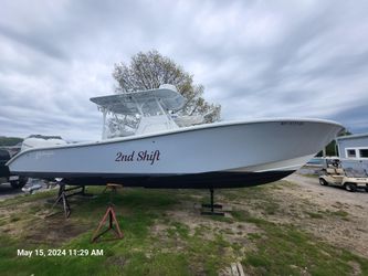 32' Yellowfin 2020