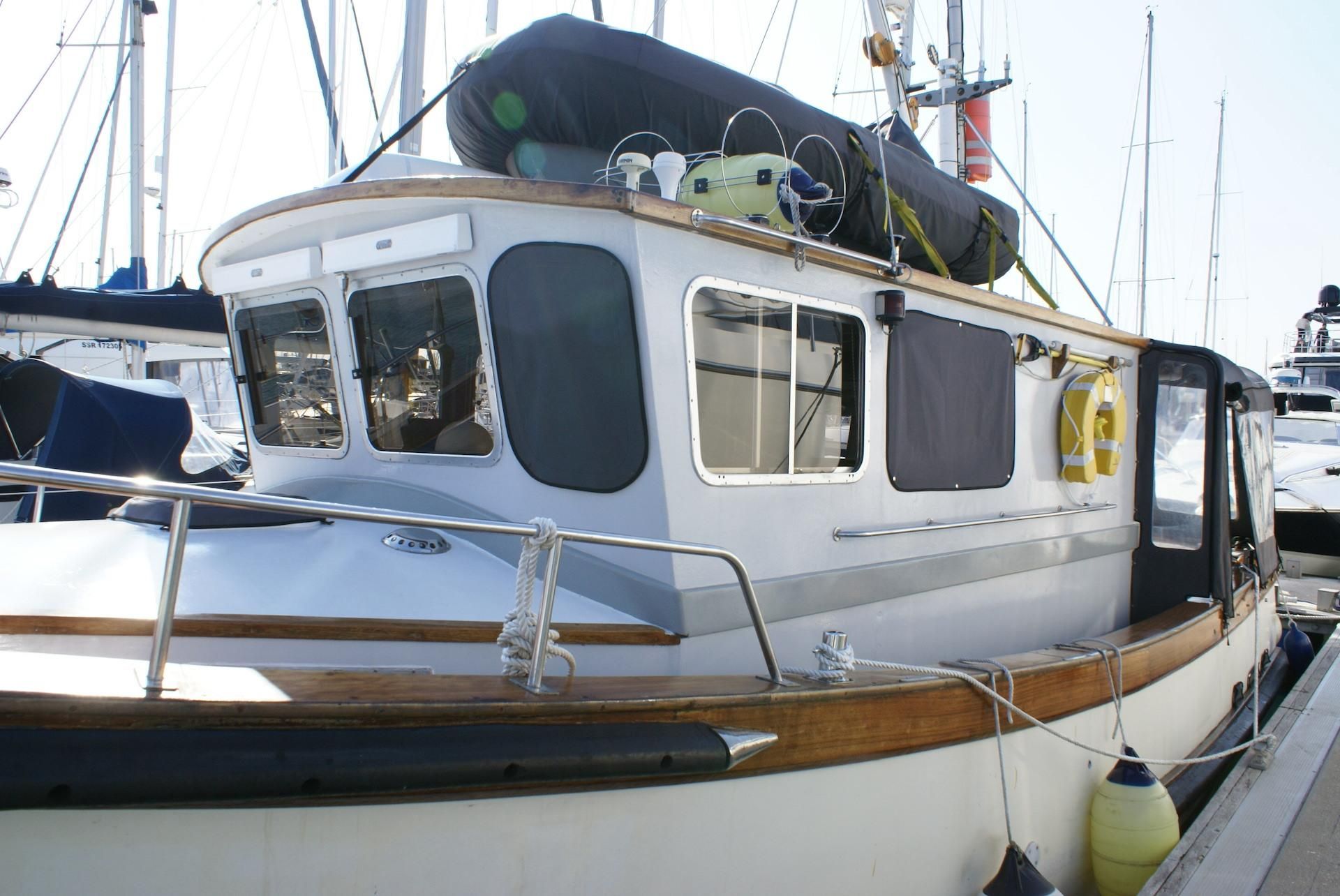 cygnus trawler yacht