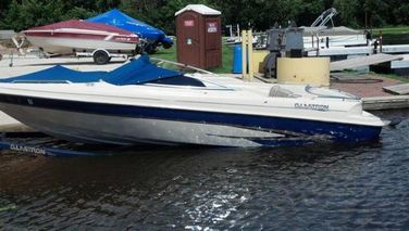 Glastron 225GS