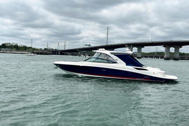 35' Sea Ray 2016