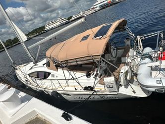 45' Jeanneau 2011