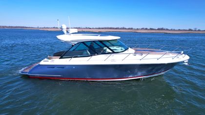 36' Chris-craft 2015